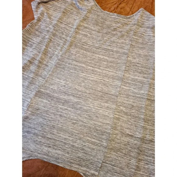 Lisa Rinna Sleeveless Top Women's Size Large V-Neck Pullover Breathable (AF) - Picture 6 of 7